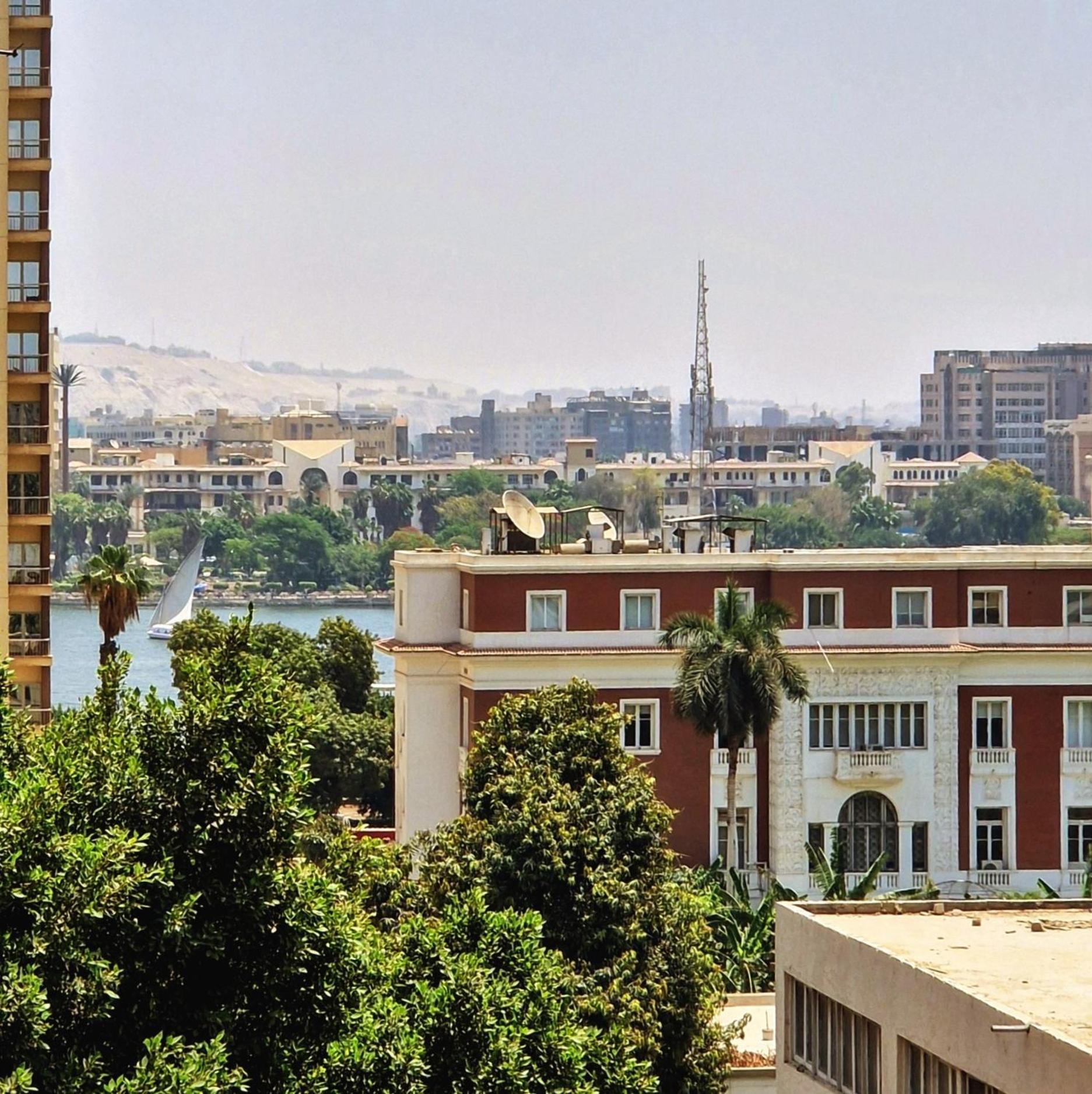 Luxurious With Panormatic And Nile View Caïro